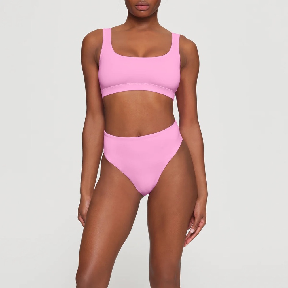 BNWT SKIMS swim tank and mid waist bottoms light pink size small sold out !!